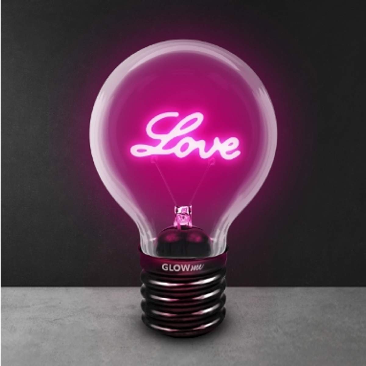 lampada accessa con scritta love filamento led rosa