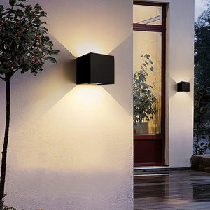 Applique Up Down da parete Led 10W con fasci regolabili IP65 esterno/interno luce calda, corpo grigio