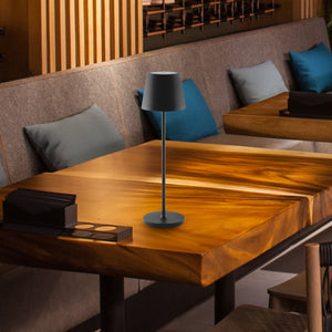 Lampada Led Ricaricabile da Tavolo Nera Touch Dimmerabile Esterno Interno IP54 2700K