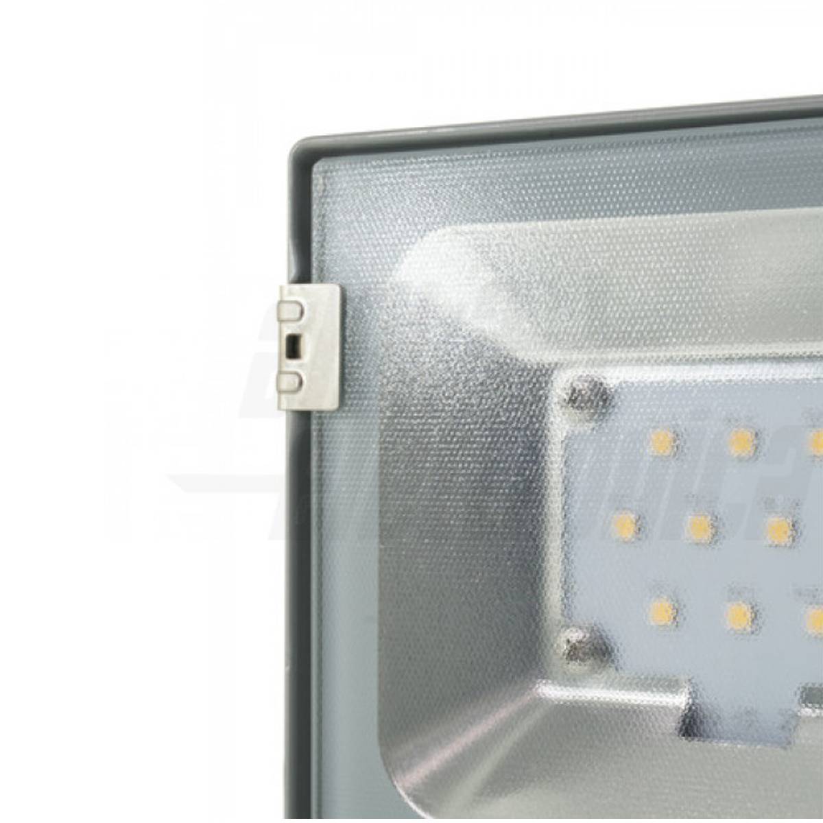 dettaglio vetro faro led bassa tensione