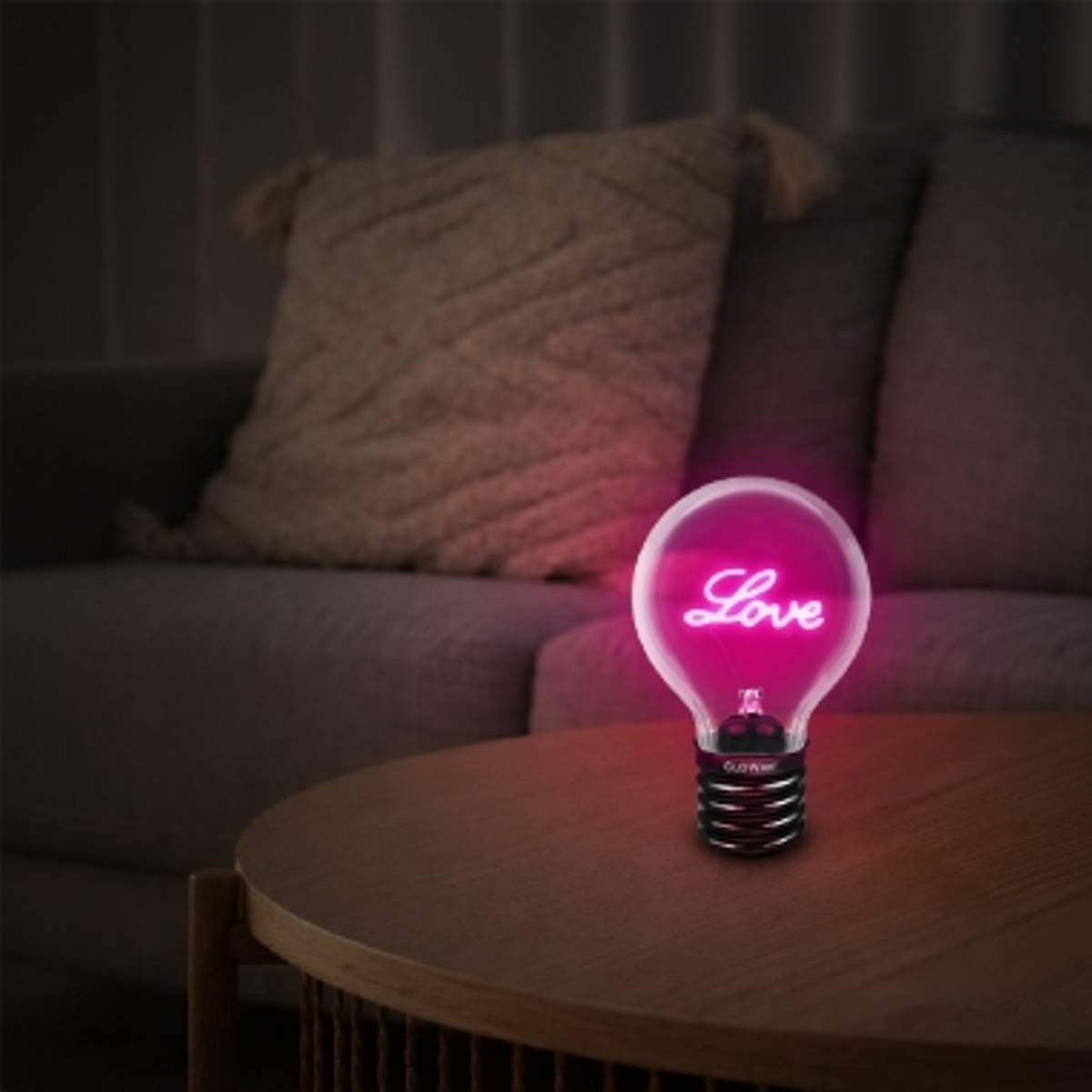 Particolare della base della lampada GLOW ME con porta USB-C e interruttore per batteria ricaricabile.