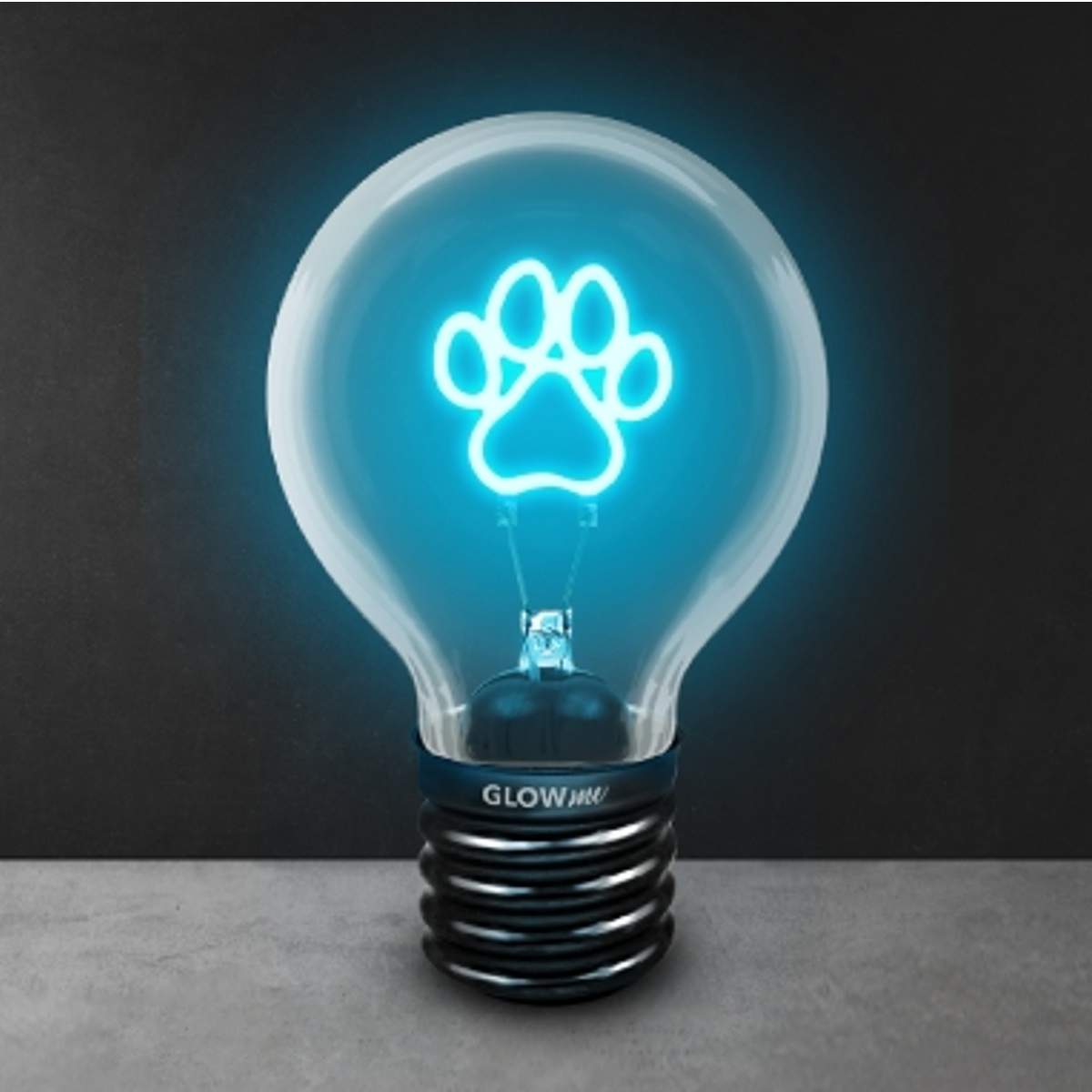 Particolare della base della lampada GLOW ME con porta USB-C e interruttore per batteria ricaricabile.