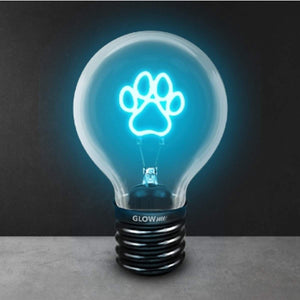 Particolare della base della lampada GLOW ME con porta USB-C e interruttore per batteria ricaricabile.