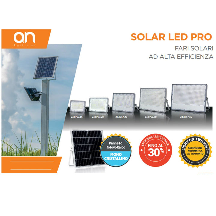 Faro Led con Pannello Solare Fotovoltaico Solar Pro 200 2400 Lumen per Esterno IP65
